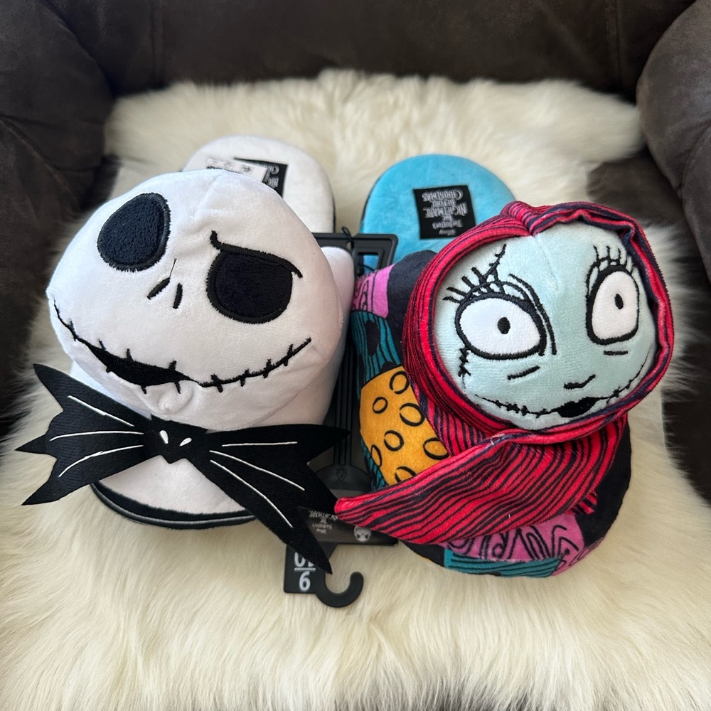 New Tim Burton’s The Nightmare Before Christmas Plush Slippers. Wms. Sz.9-10